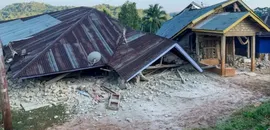 Endonezya 7,7 Büyüklüğünde Deprem Meydana Geldi: Tsunami Uyarısı Yapıldı