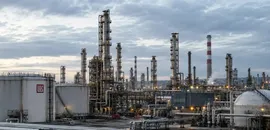 Lukoil-Carlyle Satışı ABD’de Kilitlendi: 150 Bin Varillik Kapasite Boşta