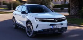 Opel'den binek ve ticari araç modellerinde faizsiz kredi ve nakit indirim kampanyası