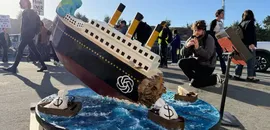 Openaı'ye Titanic Temalı Protesto: Sanatçılar Yapay Zekâ Dünyasını Hedef Aldı