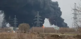 Ukrayna'dan Moskova'ya Savaşın En Büyük İHA Saldırılarından Biri: Uçuşlar Durduruldu, Rafineri Vuruldu