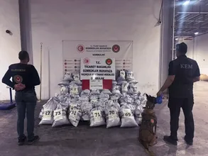 Gümrük muhafaza ekiplerinden Gürbulak'ta "tarihi" uyuşturucu operasyonu