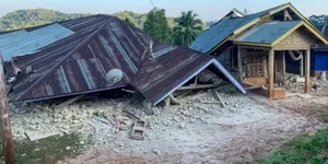Endonezya 7,7 büyüklüğünde deprem meydana geldi: Tsunami uyarısı yapıldı