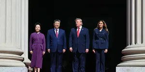 Xi Achève Sa Visite à Washington sur une Image D'Entente avec Trump