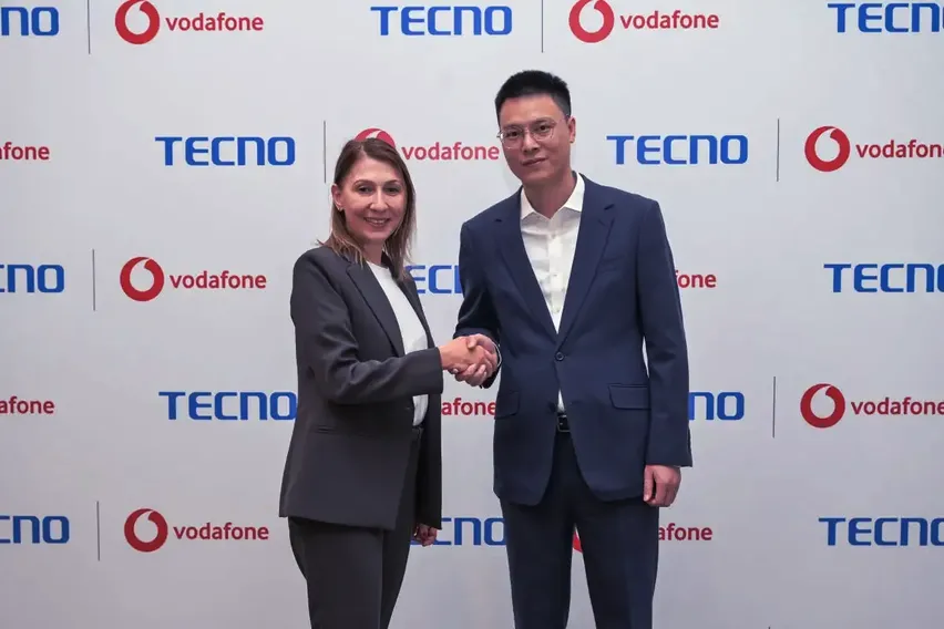 5G destekli Tecno Camon 40 Pro modeli Vodafone Flex'te satışa sunuldu 5G destekli Tecno Camon 40 Pro modeli Vodafone Flex'te satışa sunuldu
