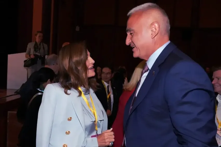 Bakan Ersoy, Türkiye'nin "gece müzeciliği" deneyimini WTTC Küresel Zirvesi'nde anlattı: