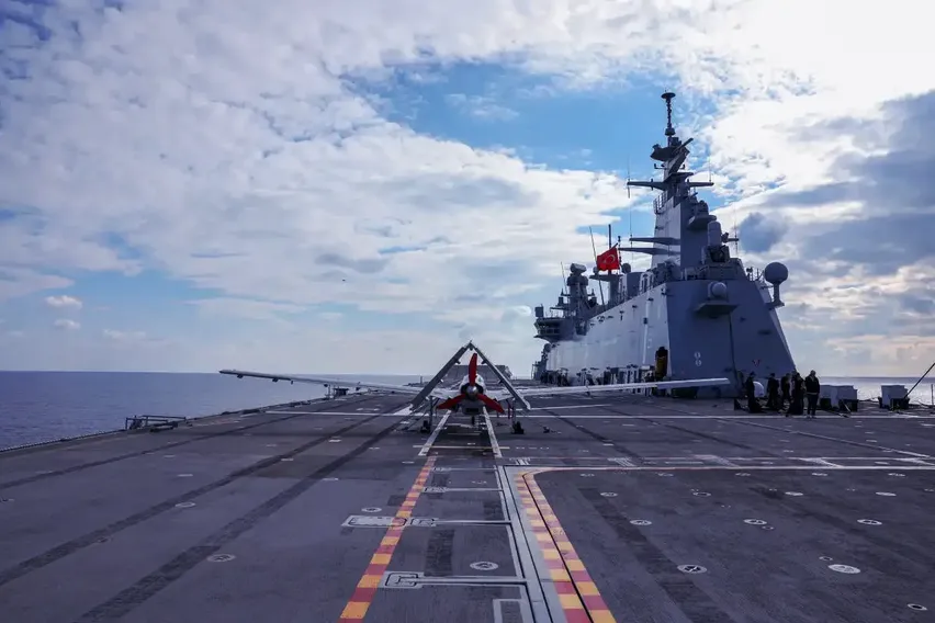 Bayraktar TB3, TCG Anadolu'daki testlerinde 100 sortiyi tamamladı Bayraktar TB3, TCG Anadolu'daki testlerinde 100 sortiyi tamamladı