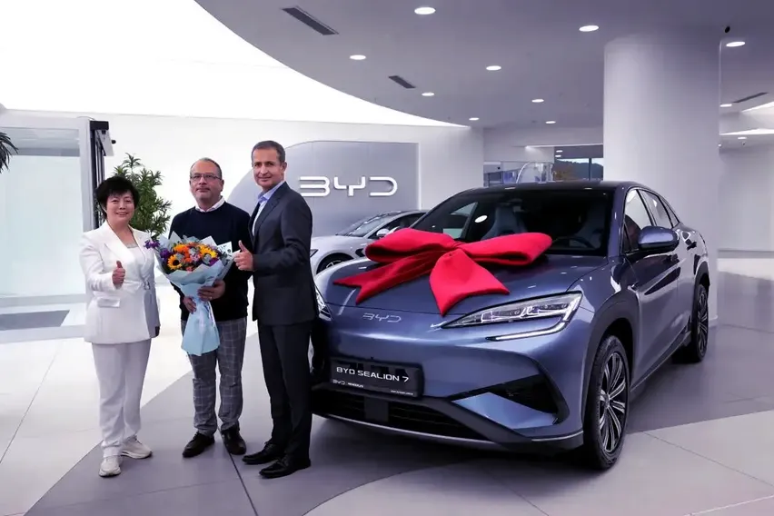 BYD, Türkiye'deki ilk SEALION 7 modelini sahibiyle buluşturdu