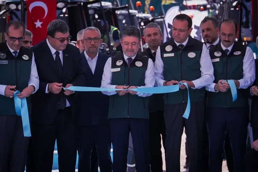 DSİ araç parkına 50 iş makinesi daha katıldı DSİ araç parkına 50 iş makinesi daha katıldı