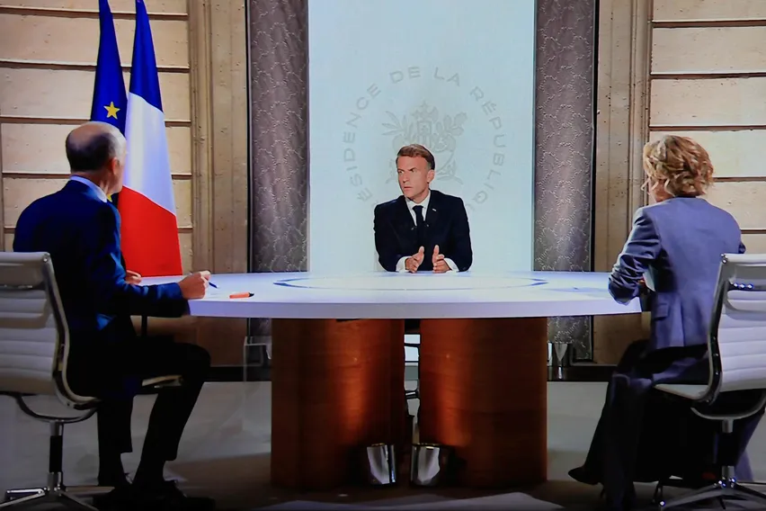 Francia Pone en Marcha UN Plan Frente A la "Guerra Híbrida" de Rusia