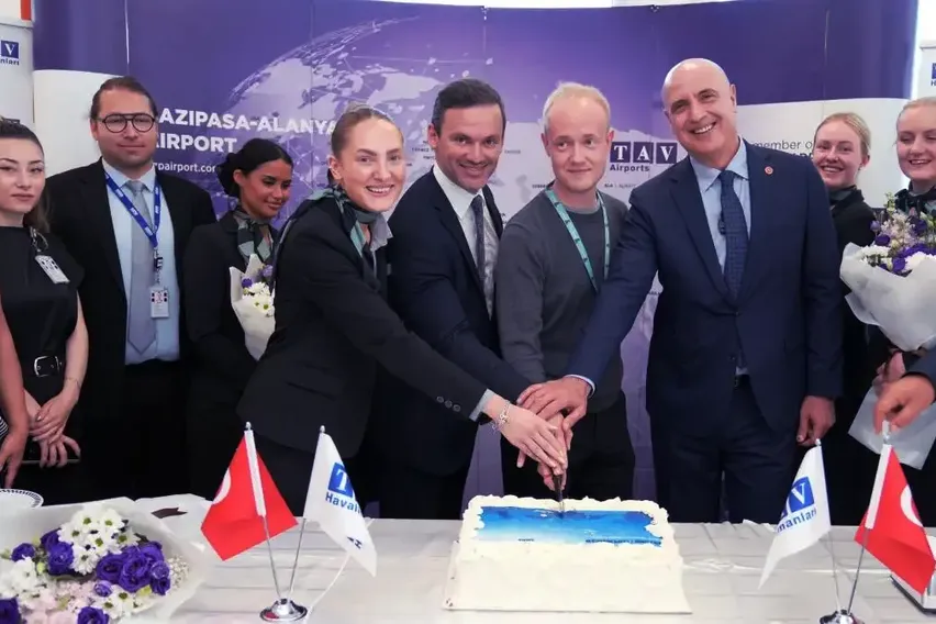Gazipaşa-Alanya Havalimanı, Copenhagen Air Taxi'nin ilk uçuşunu karşıladı Gazipaşa-Alanya Havalimanı, Copenhagen Air Taxi'nin ilk uçuşunu karşıladı