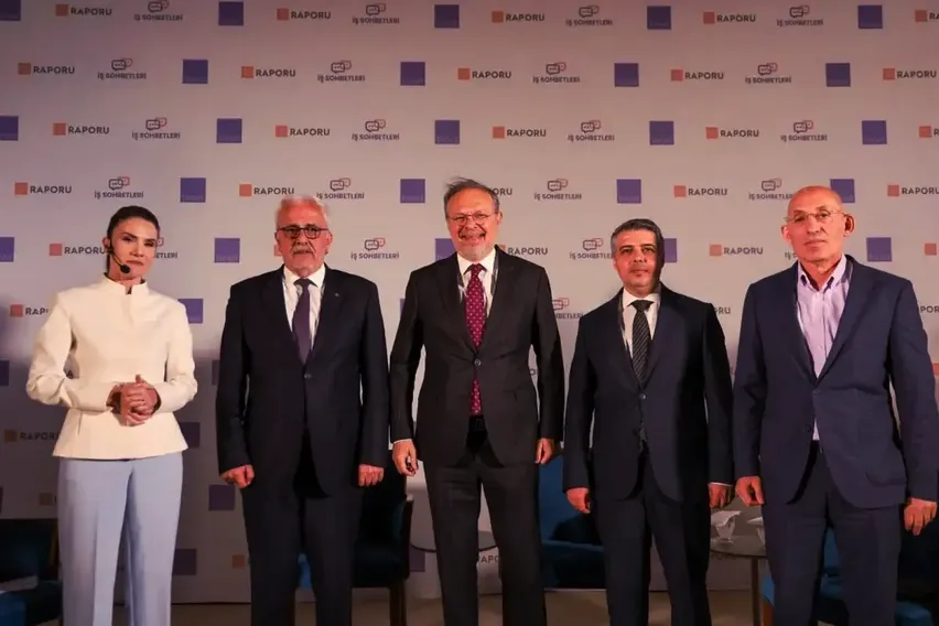 İZÜ'nün İslam İktisadı ve Finansı Forumu" İstanbul'da düzenlendi İZÜ'nün İslam İktisadı ve Finansı Forumu" İstanbul'da düzenlendi