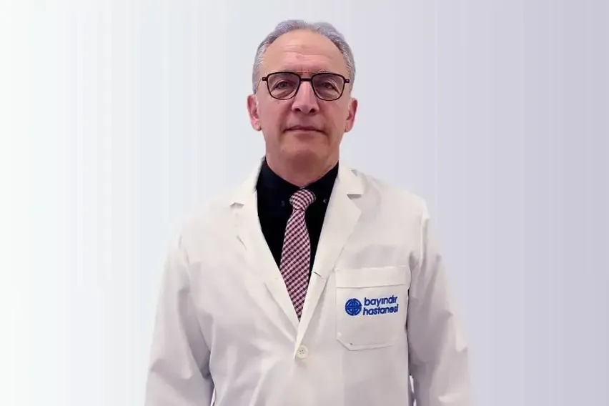 Robotik diz ve kalça protezi ameliyatıyla protez ömrü uzuyor