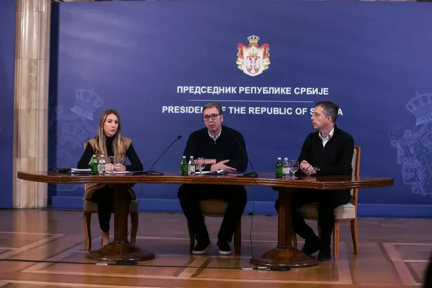 Sırp lider Vucic, ABD'nin yaptırımları kapsamında kapanması beklenen petrol rafinerisine ilişkin konuştu: