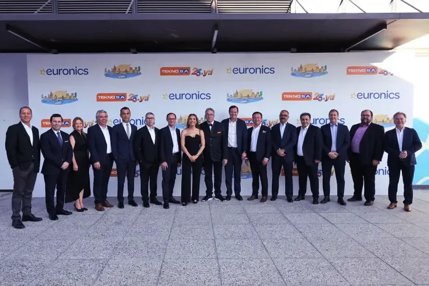 Teknosa, Euronics'in İstanbul'daki yıllık toplantısında iş ortaklarıyla buluştu Teknosa, Euronics'in İstanbul'daki yıllık toplantısında iş ortaklarıyla buluştu