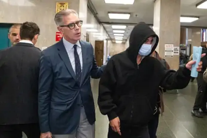 Two People Arrested in New York City for Allegedly Climbing Out of Manhole