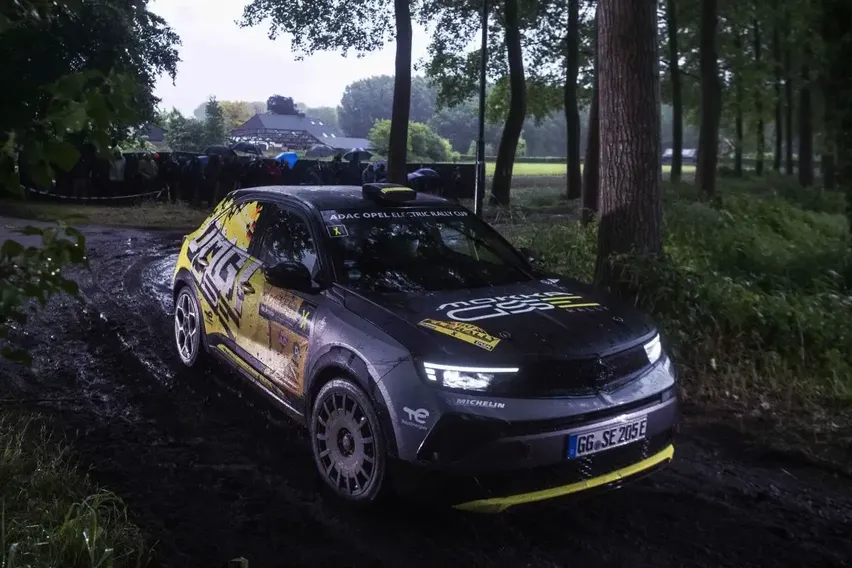 Yeni Opel Mokka GSE Rally tanıtıldı Yeni Opel Mokka GSE Rally tanıtıldı