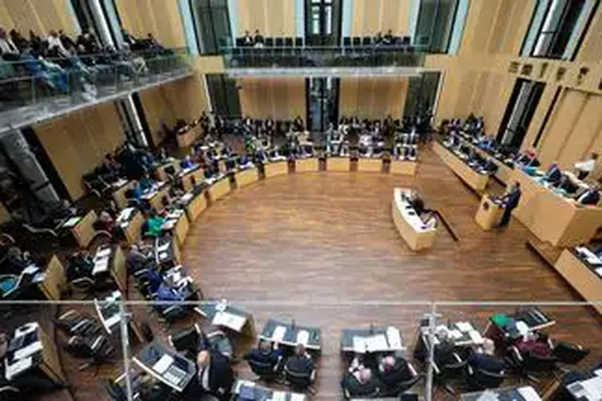 Zigaretten und Alkohol Teurer? Einige Länder Lehnen Pläne AB